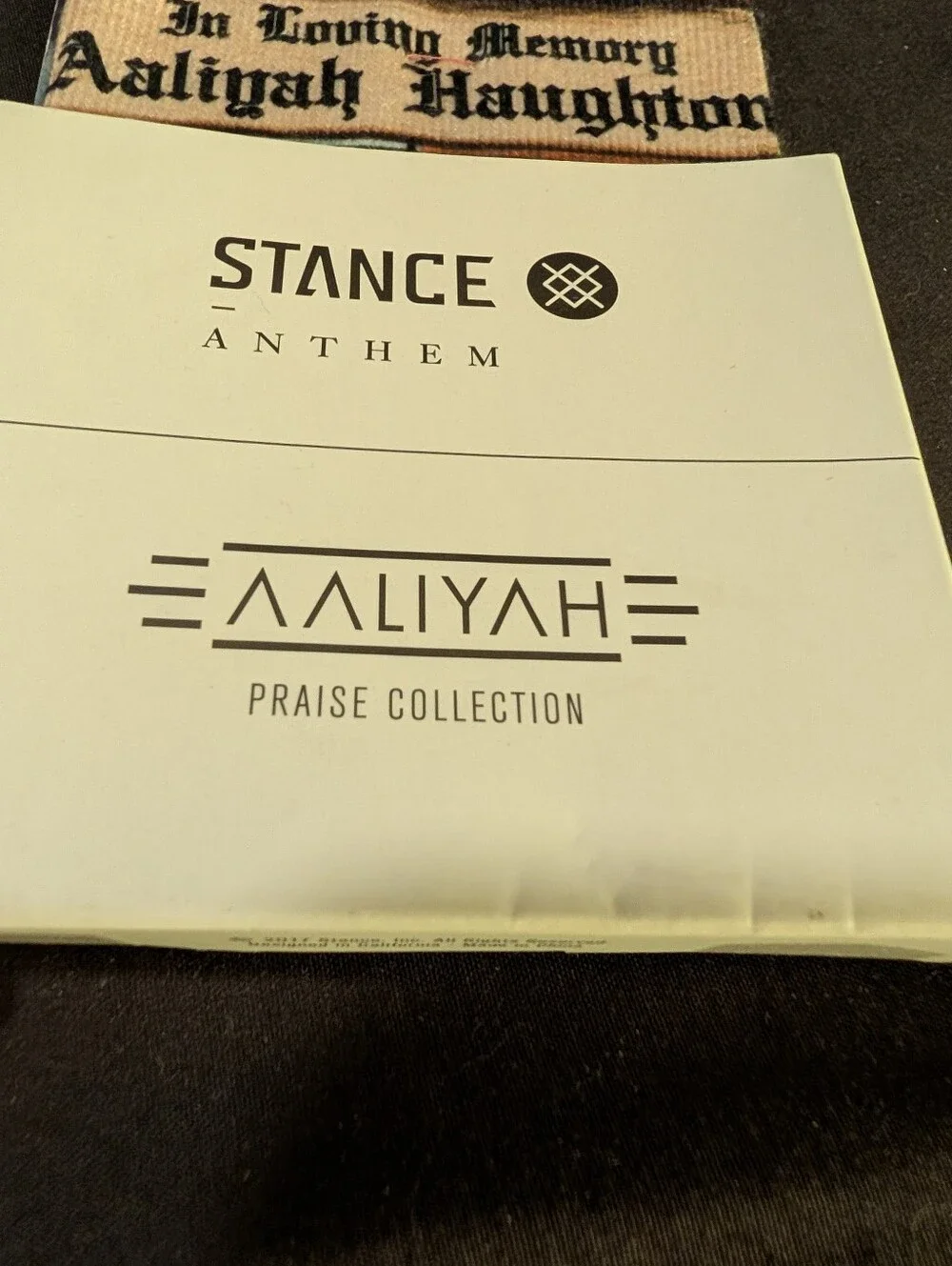 Stance Anthem Aaliyah Tribute Wall Art  Socks Praise Collection M 8-10.5